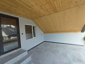 Balti Casa Renovata
------
Casa mare 258 m cu repar...