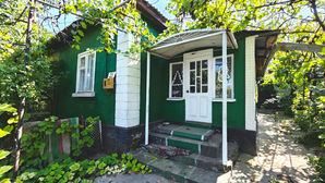 Balti Продаётся часть дома (77m2), на участке (4 сот....