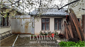 Centru Centru, str. Tighina. Apartament la sol + 2,5 a...
