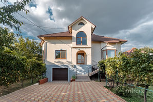 Centru str. Bucovinei, Băcioi, Chișinău
------
Se vi...