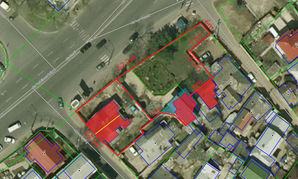 Centru Casa + loc de construnctii centrul orasului
--...