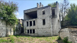 Centru Casa nefinisata + teren 14 ari sec.Centru
----...