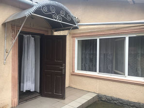 Centru Casă în Centru! 100 m2! Дом в центре города!
-...