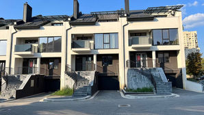 Centru Townhouse Centru str. Moara Roșie
------
Town...
