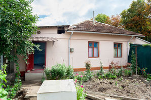 Stauceni Casă / apartament la sol una cameră Stăuceni st...