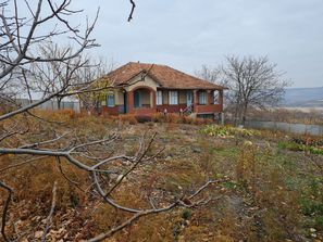 Orhei Casa de locuit
------
Se   vinde  casa  de  l...