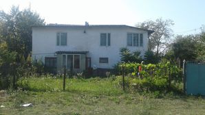 Orhei Casa in s.Curchi
------
ДОМ В ДВА ЭТАЖА , КОТ...